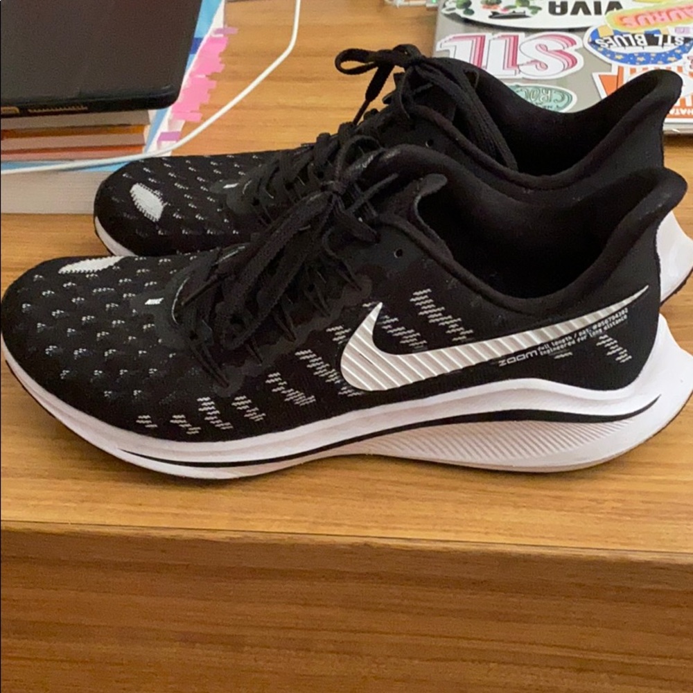 Black Nike zoom